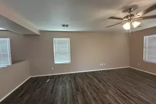 9549 W Monte Vista Rd, Phoenix, AZ 85037 - Photo 12