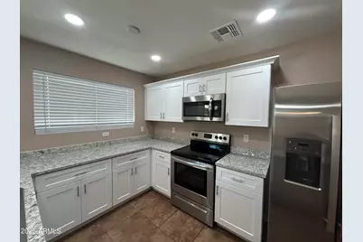9549 W Monte Vista Road, Phoenix, AZ 85037 - Photo 16