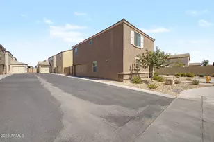 3943 S 79th Ln, Phoenix, AZ 85043 - Photo 34