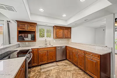 26421 S Lakemont Drive, Sun Lakes, AZ 85248 - Photo 6