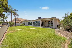 26421 S Lakemont Dr, Sun Lakes, AZ 85248 - Photo 4