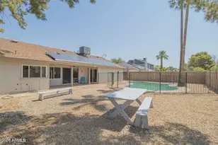3953 W Glenaire Dr, Phoenix, AZ 85053 - Photo 4