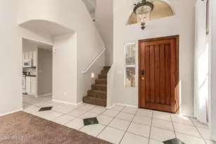 3223 E Poinsettia Dr, Phoenix, AZ 85028 - Photo 8