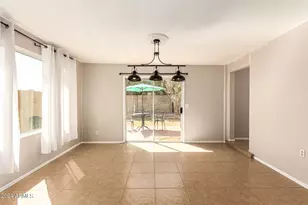 3223 E Poinsettia Dr, Phoenix, AZ 85028 - Photo 10
