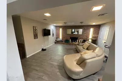 2320 E Wier Avenue, Phoenix, AZ 85040 - Photo 2
