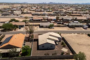 9870 W Camelia Dr, Arizona City, AZ 85123 - Photo 38