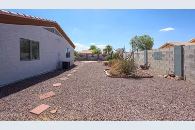 9870 W Camelia Drive, Arizona City, AZ 85123 - Photo 28