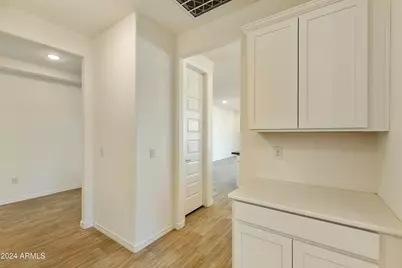 15664 W Mercer Lane, Surprise, AZ 85379 - Photo 28