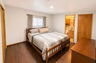 7300 N 51st Ave, Glendale, AZ 85301 - Photo 10