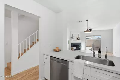 1961 N Hartford Street #1027, Chandler, AZ 85225 - Photo 2
