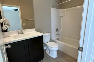 1836 N 77th Glen, Phoenix, AZ 85035 - Photo 14