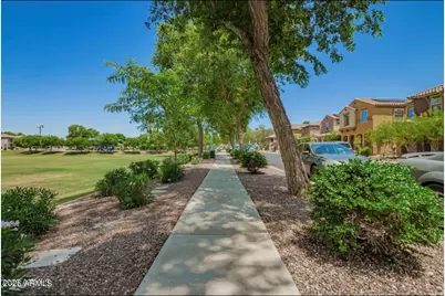 1836 N 77th Glen, Phoenix, AZ 85035 - Photo 32