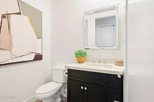 3104 N 37th St, Phoenix, AZ 85018 - Photo 16