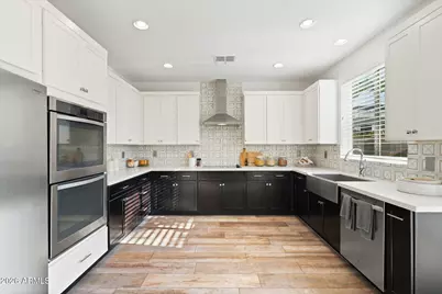 3104 N 37th Street, Phoenix, AZ 85018 - Photo 4