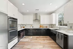 3104 N 37th St, Phoenix, AZ 85018 - Photo 4