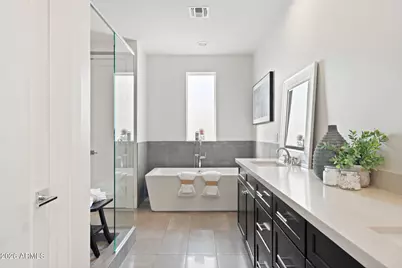3104 N 37th Street, Phoenix, AZ 85018 - Photo 10