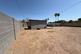 3301 W Holly St, Phoenix, AZ 85009 - Photo 8