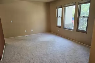 4135 E Pinto Ln, Phoenix, AZ 85050 - Photo 4