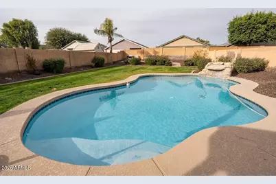9644 W Hatcher Road, Peoria, AZ 85345 - Photo 8
