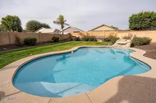 9644 W Hatcher Rd, Peoria, AZ 85345 - Photo 8