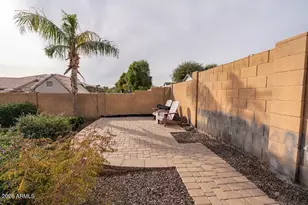 9644 W Hatcher Rd, Peoria, AZ 85345 - Photo 12
