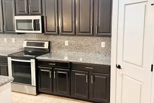 146 E Bernie Ln, Gilbert, AZ 85295 - Photo 8