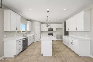 20419 W Mountain Sage Dr, Buckeye, AZ 85326 - Photo 12
