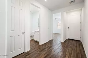13320 W Eagle Feather Rd, Peoria, AZ 85383 - Photo 8