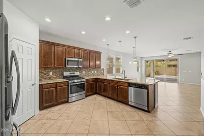 22188 N 101st Drive, Peoria, AZ 85383 - Photo 2