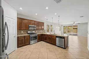 22188 N 101st Dr, Peoria, AZ 85383 - Photo 2