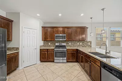 22188 N 101st Drive, Peoria, AZ 85383 - Photo 8