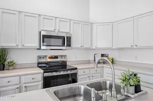 15984 W Smokey Dr, Surprise, AZ 85374 - Photo 14