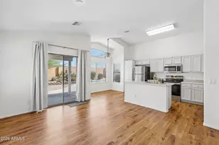 15984 W Smokey Dr, Surprise, AZ 85374 - Photo 10