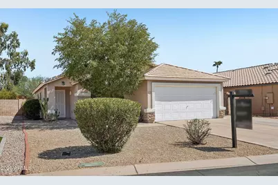 15984 W Smokey Drive, Surprise, AZ 85374 - Photo 4