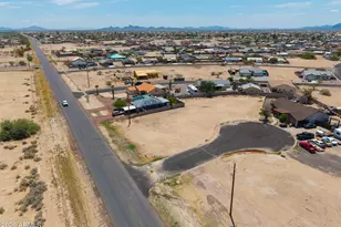 13480 S Overfield Rd, Arizona City, AZ 85123 - Photo 1