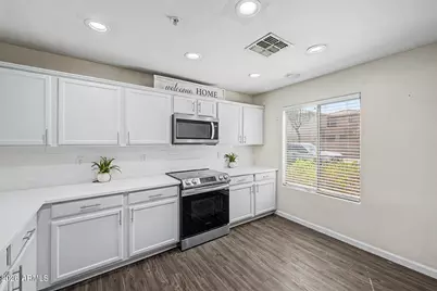 17373 N 185th Drive, Surprise, AZ 85374 - Photo 14
