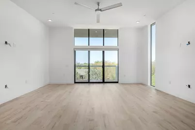 531 E Willetta Street #304, Phoenix, AZ 85004 - Photo 1