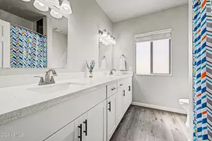 1042 W Newport Beach Dr, Gilbert, AZ 85233 - Photo 26