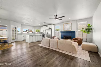 1042 W Newport Beach Drive, Gilbert, AZ 85233 - Photo 10