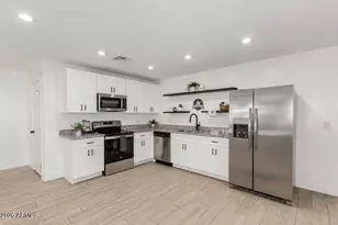 1823 W Hadley St, Phoenix, AZ 85007 - Photo 2