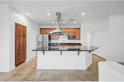 10757 N 74th Street #1010, Scottsdale, AZ 85260 - Photo 1