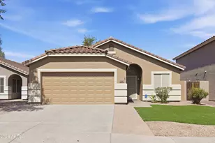 1334 S Heritage Dr, Gilbert, AZ 85296 - Photo 1