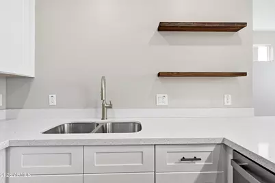 9507 N 12th Street #Unit A, Phoenix, AZ 85020 - Photo 10