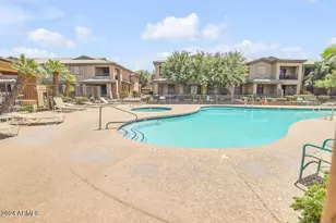 705 W Queen Creek Rd, Chandler, AZ 85248 - Photo 32