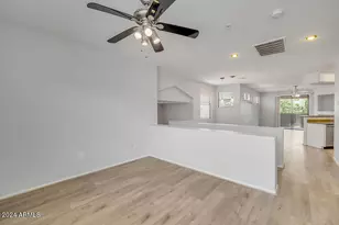 705 W Queen Creek Rd, Chandler, AZ 85248 - Photo 16