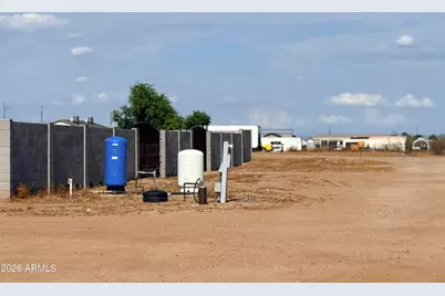 22240 W McArthur Road, Wittmann, AZ 85361 - Photo 16