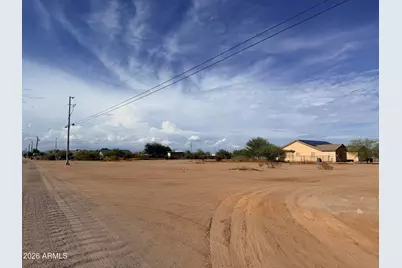 22240 W McArthur Road, Wittmann, AZ 85361 - Photo 10