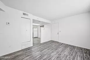 436 W Clark St, Mesa, AZ 85201 - Photo 4
