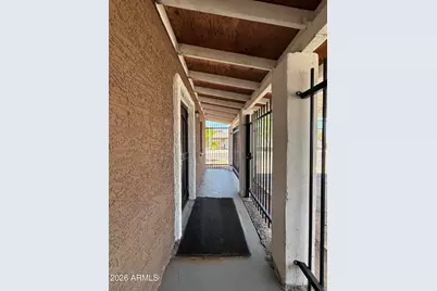 17 W Alta Vista Road, Phoenix, AZ 85041 - Photo 16