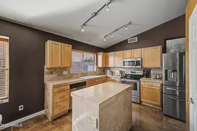 2253 E Heston Drive, Phoenix, AZ 85024 - Photo 10